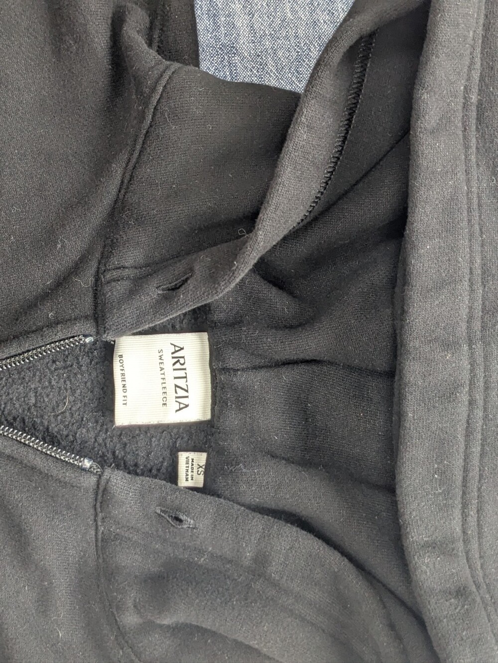 Aritzia Cozy Sweatfleece Black Boxy Zip Hoodie - Picture 4 of 8